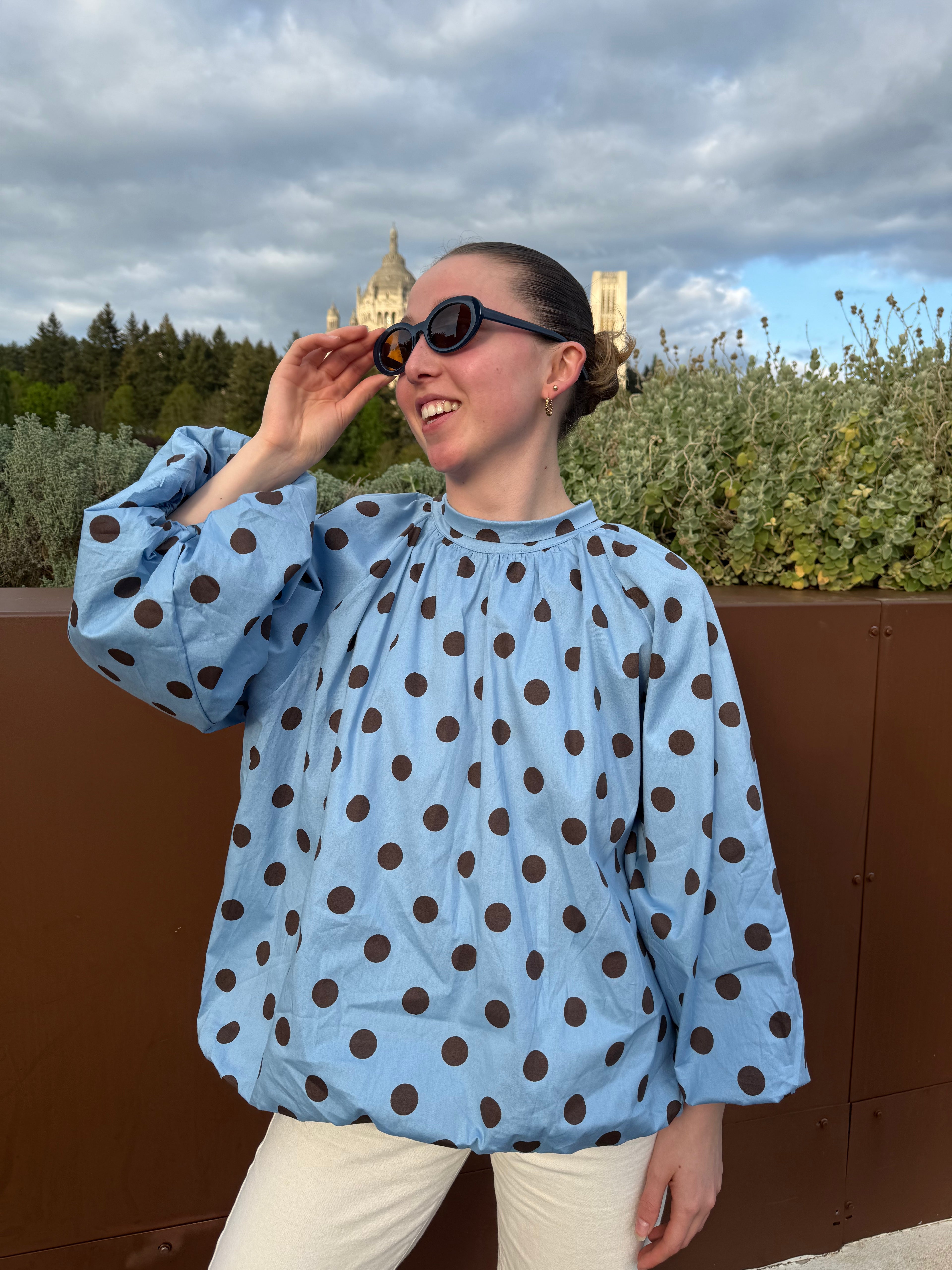 BLOUSE DOS NU BLEUE À POIS